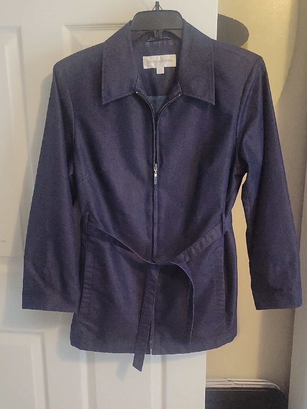 Jones NY SzLg Deep Navy Zip-Front Belted at waist denim Coat with side pockets